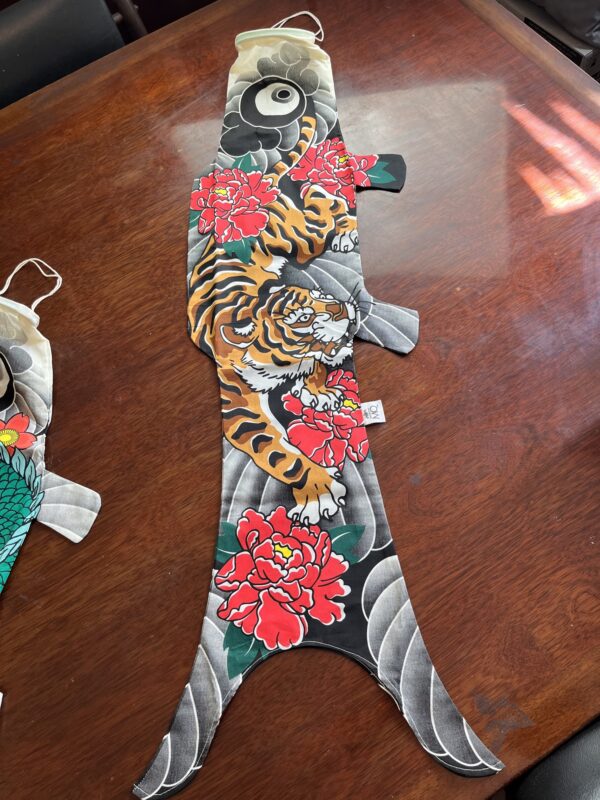 Koinobori medio: TATTOO TIGER - Imagen 2