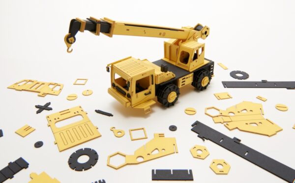 Cars craft grande: Camión grúa – Crane truck - Imagen 2